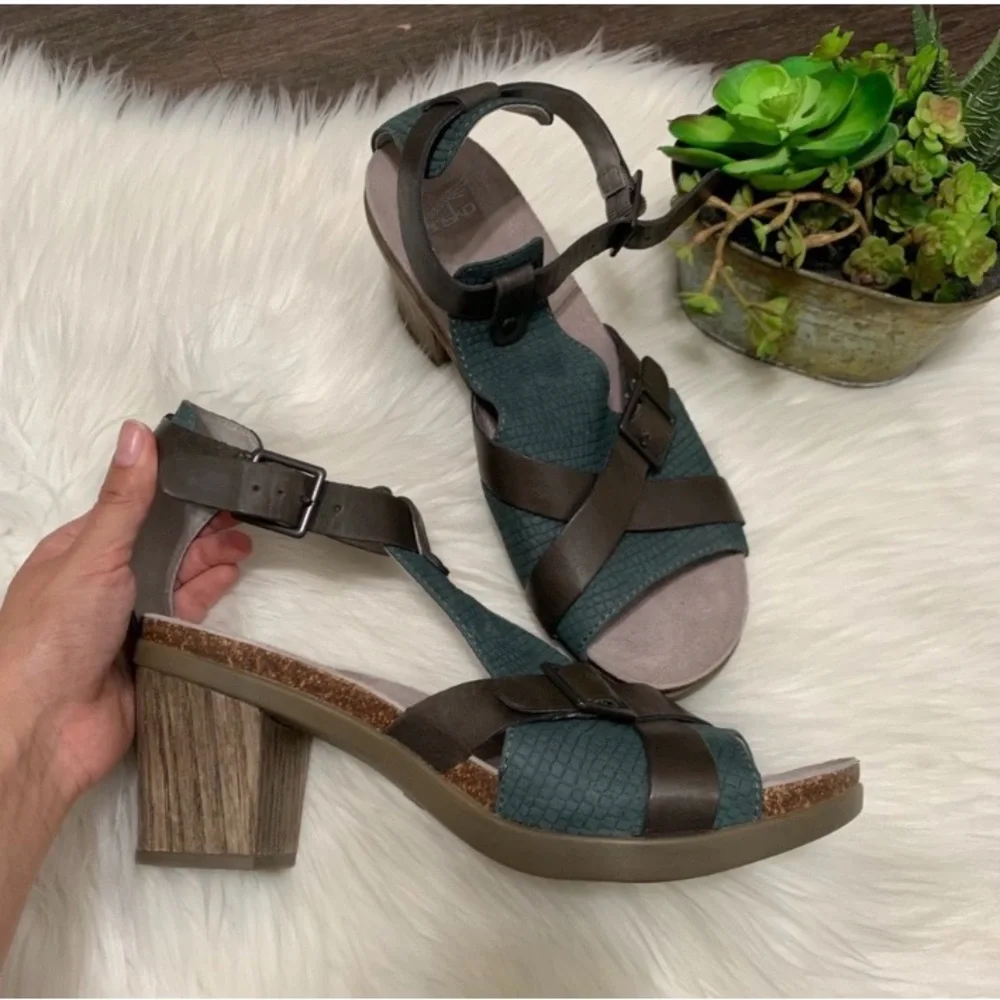 Dansko Dominique brown Teal Strappy Block Heel Sandals 38 7 - Picture 3 of 11